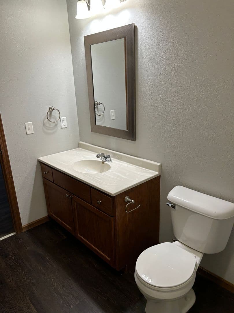 Saint Peter Apartment: 1901 Meridian Street
