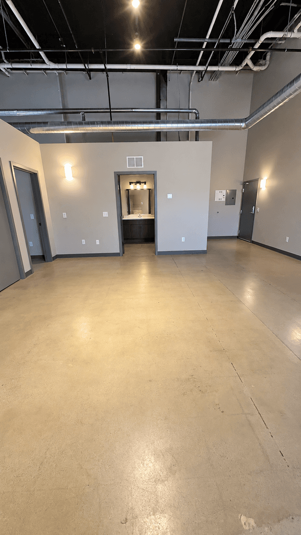 Albert Lea Apartment: 1619 W Main Street