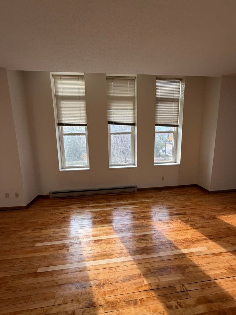North Mankato Apartment: 442 Belgrade Avenue