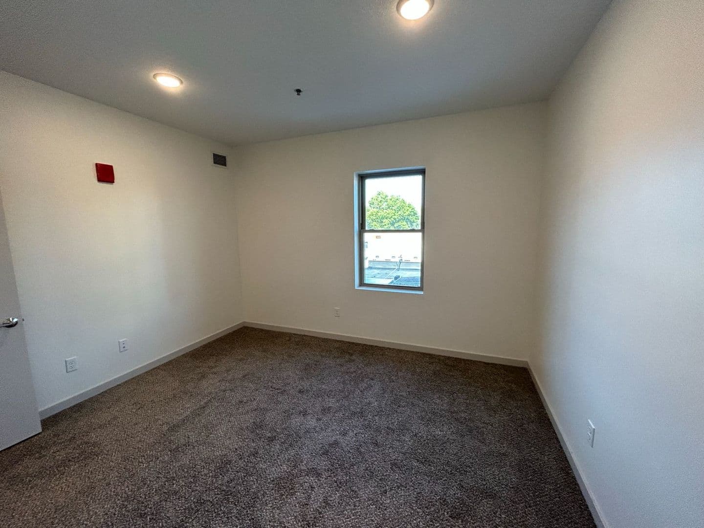 Le Sueur Apartment: 101 Main Street South