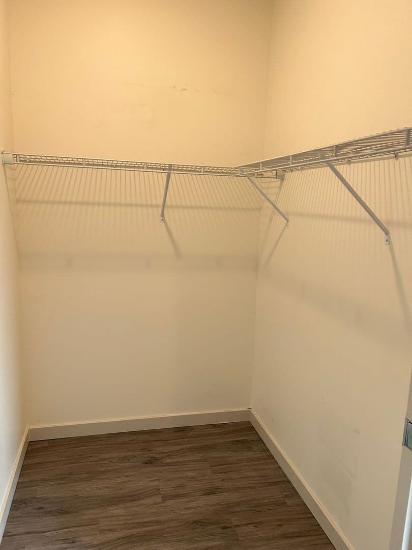 Le Sueur Apartment: 101 Main Street South