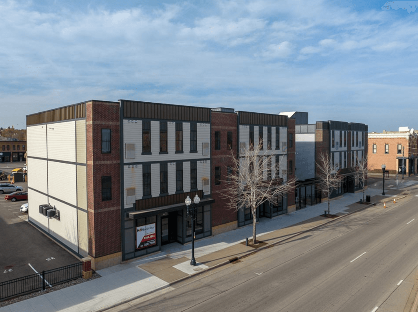 Saint Peter Apartment: 410-418 South Minnesota Avenue