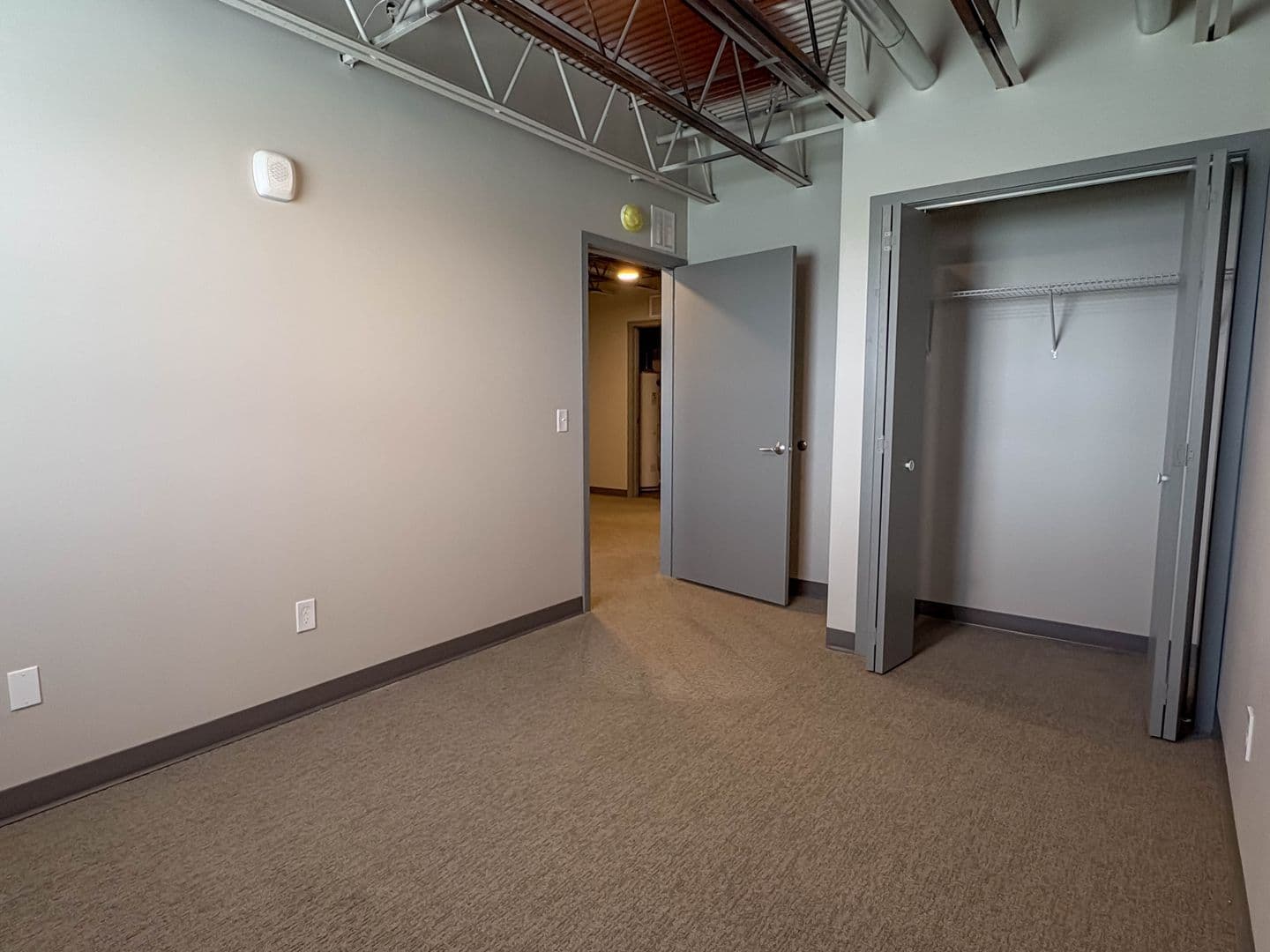 Albert Lea Apartment: 1619 W Main Street