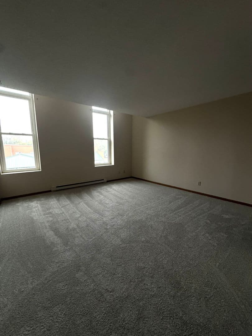 North Mankato Apartment: 442 Belgrade Avenue