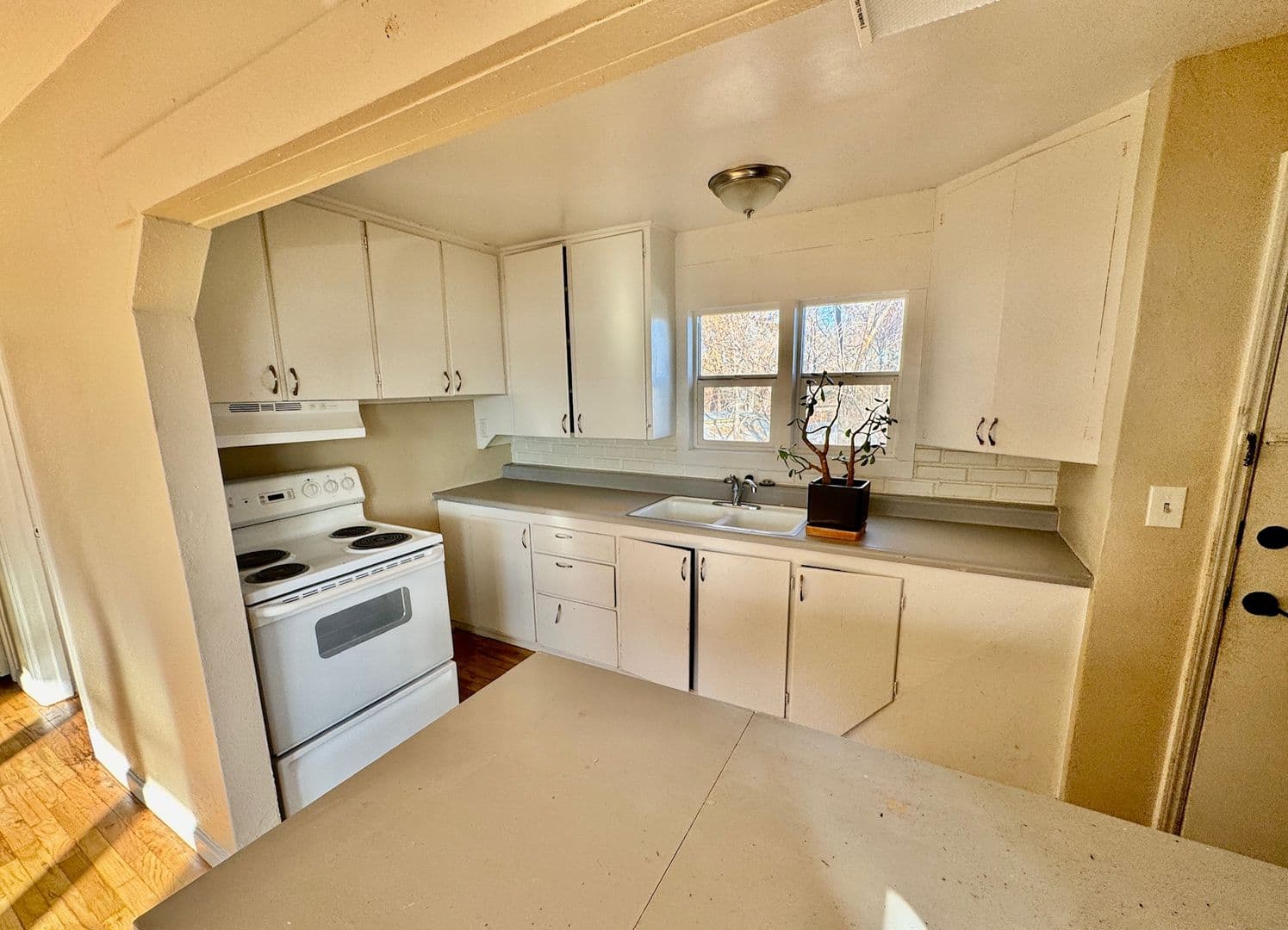 Greeley Apartment: 830 31st Avenue