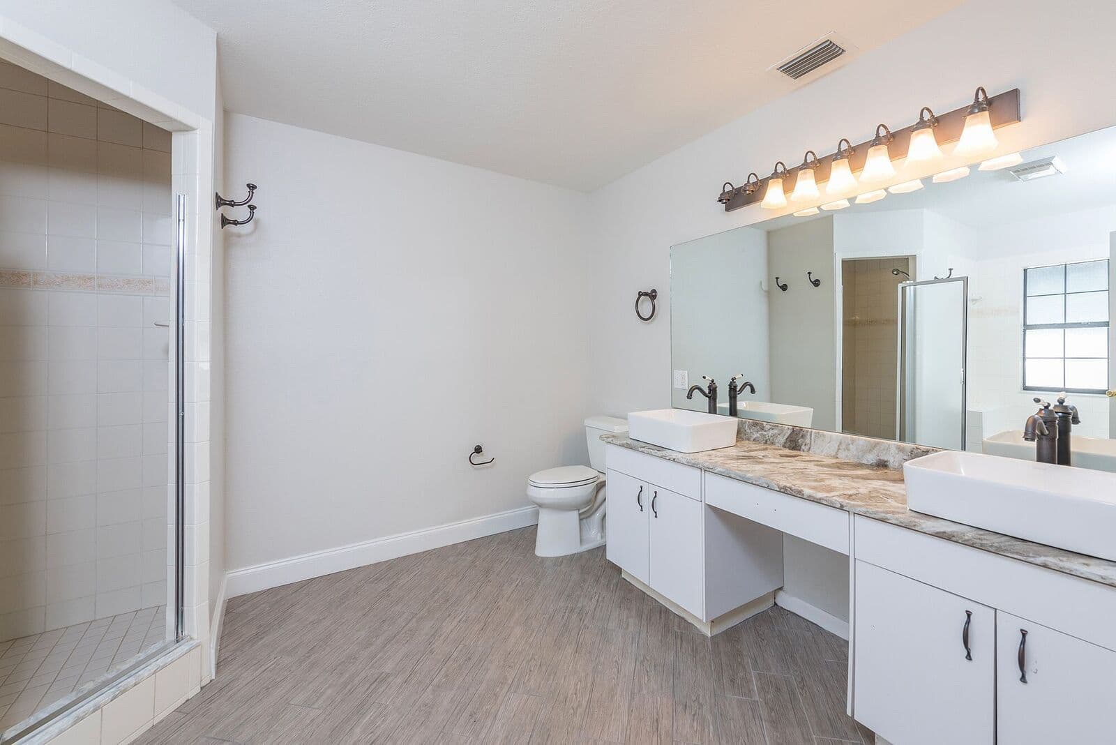 Tampa House: 3908 W Mckay Ave