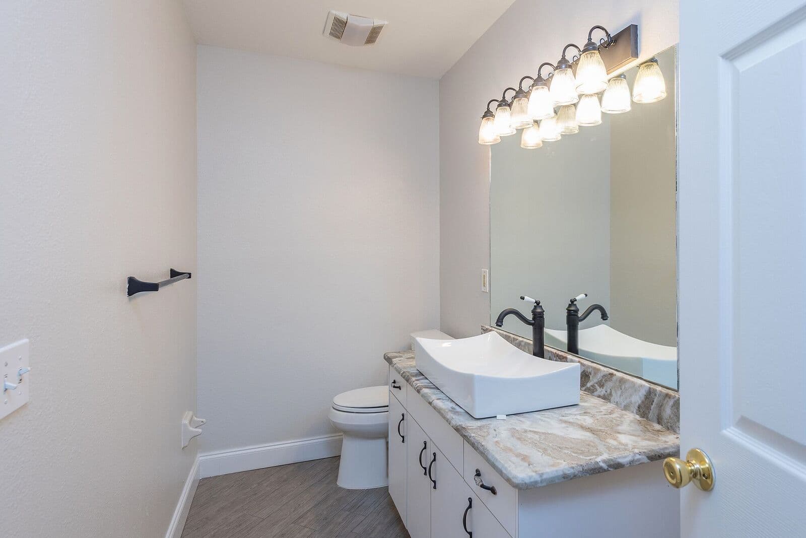 Tampa House: 3908 W Mckay Ave