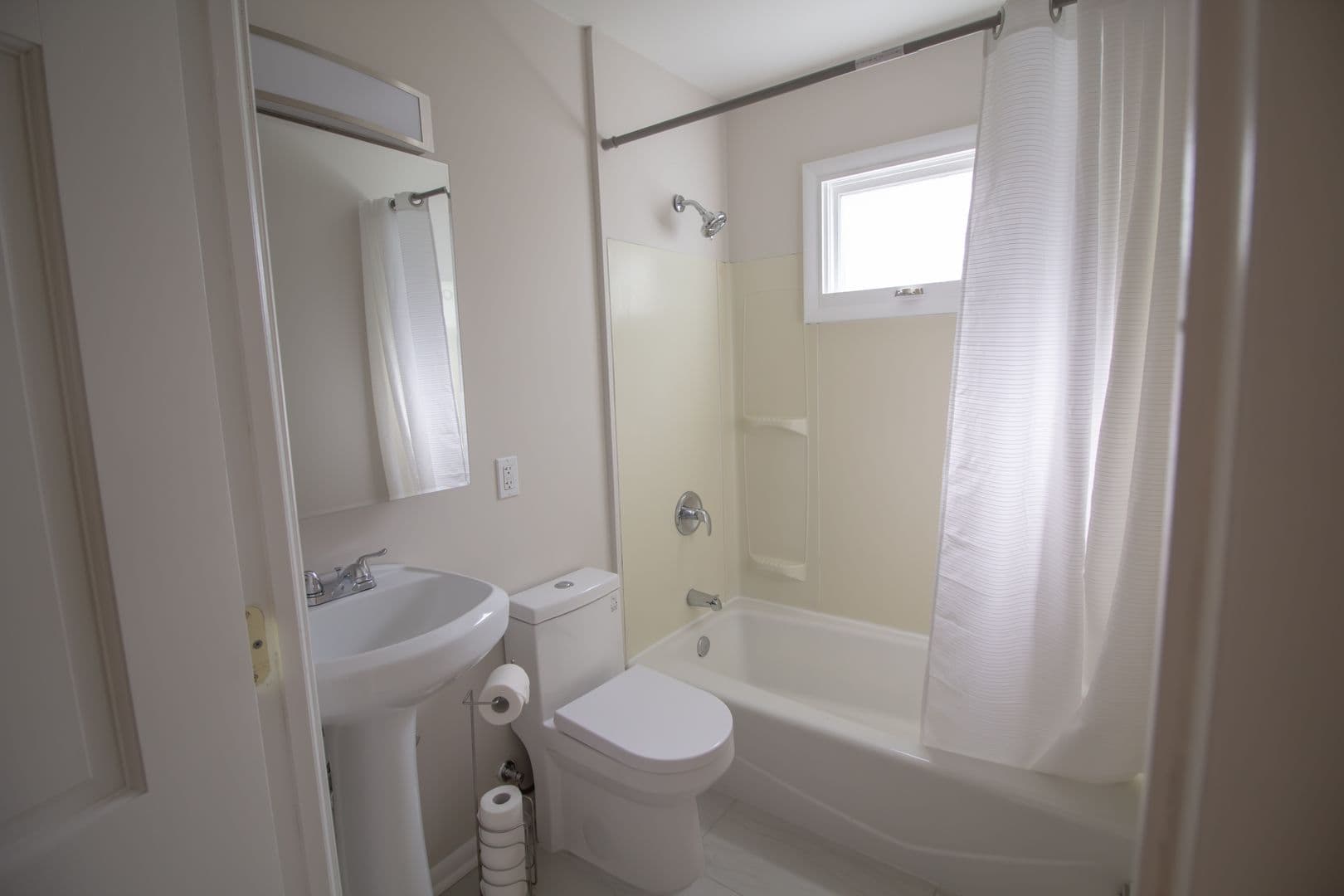 Latham House: 57 Sherwood Dr