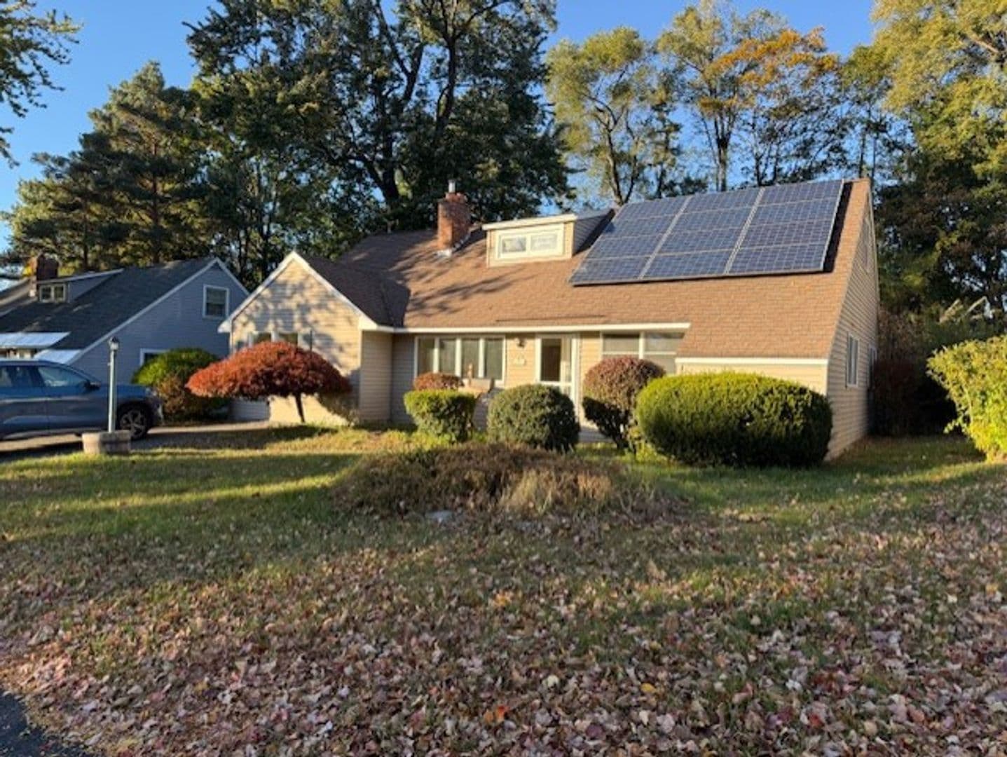 Loudonville House: 27 Knob Hill Road