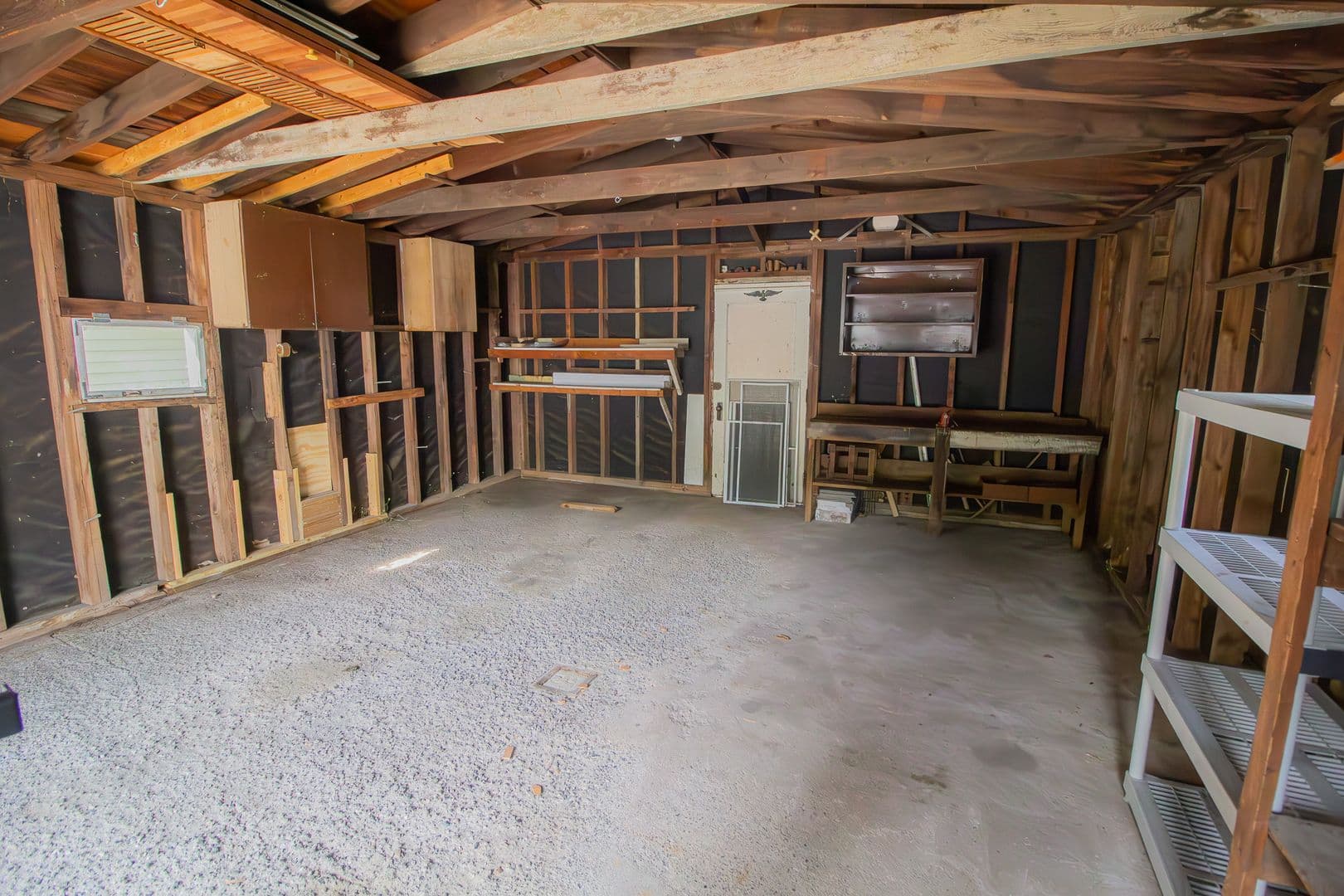 Latham House: 57 Sherwood Dr
