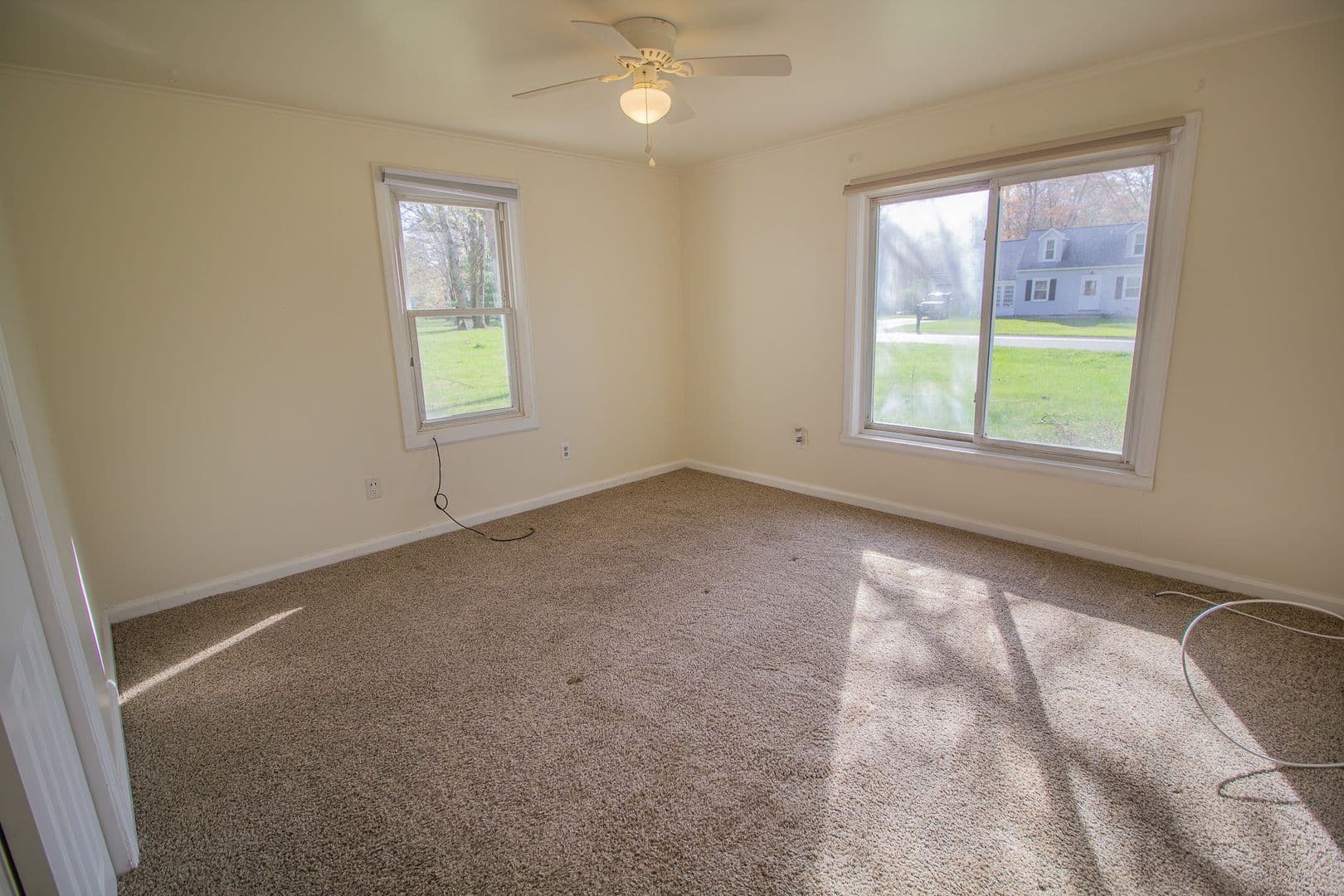 Niskayuna House: 934 Mohegan Road