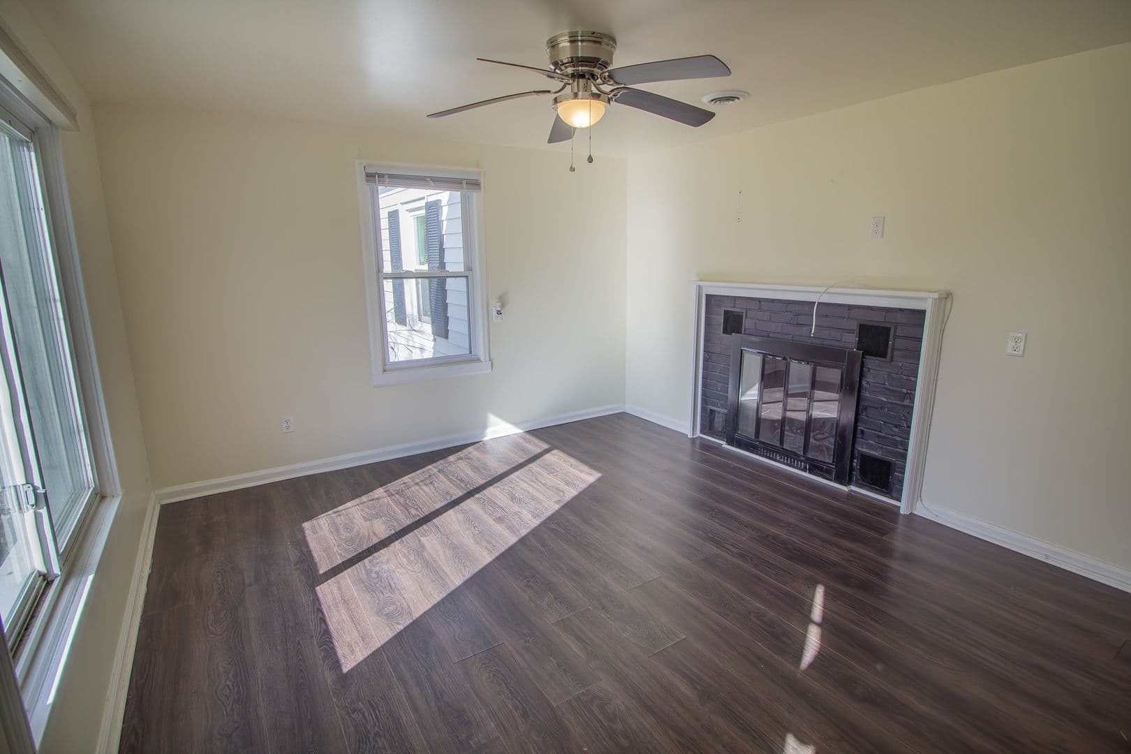 Niskayuna House: 934 Mohegan Road