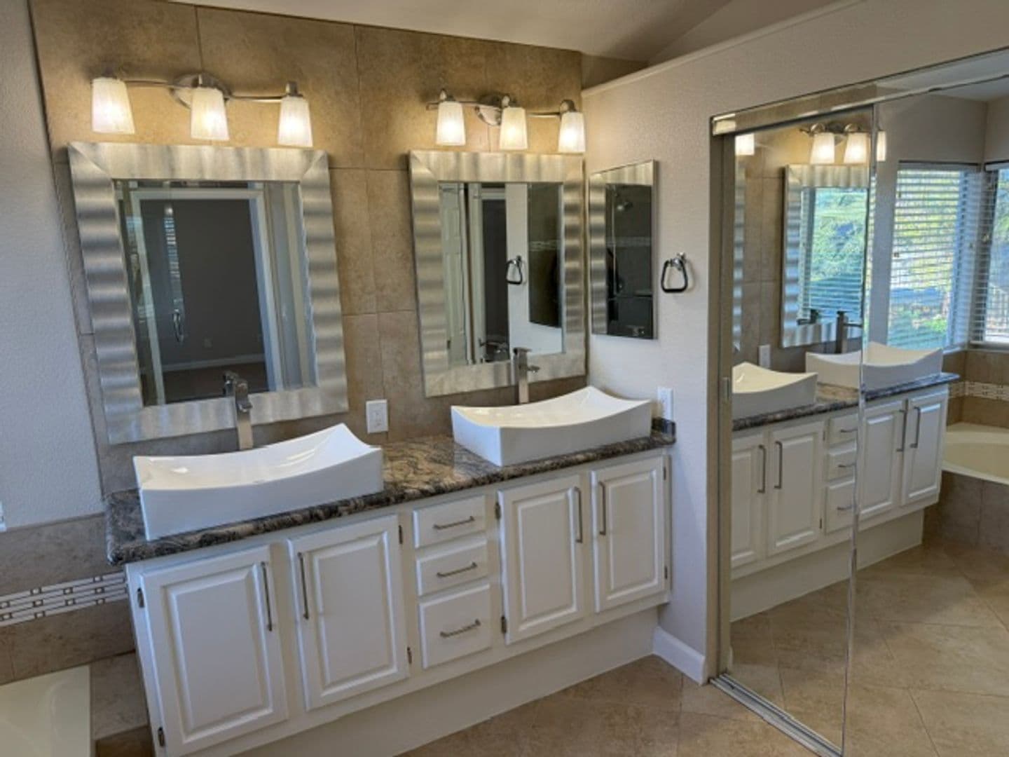 LAS VEGAS House: 5218 MISTY MORNING DR