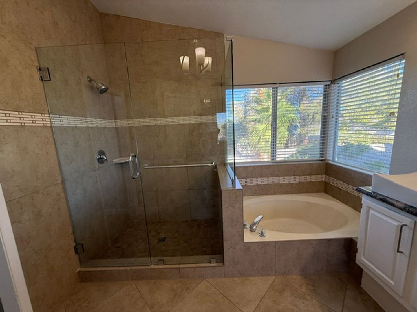 LAS VEGAS House: 5218 MISTY MORNING DR