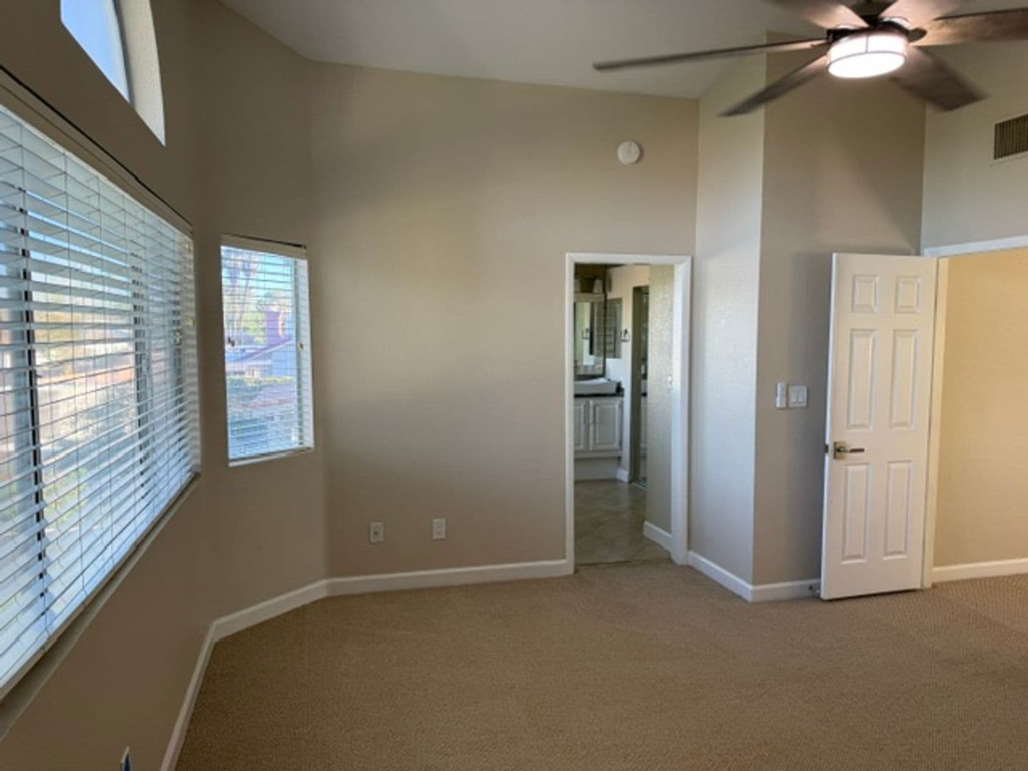 LAS VEGAS House: 5218 MISTY MORNING DR