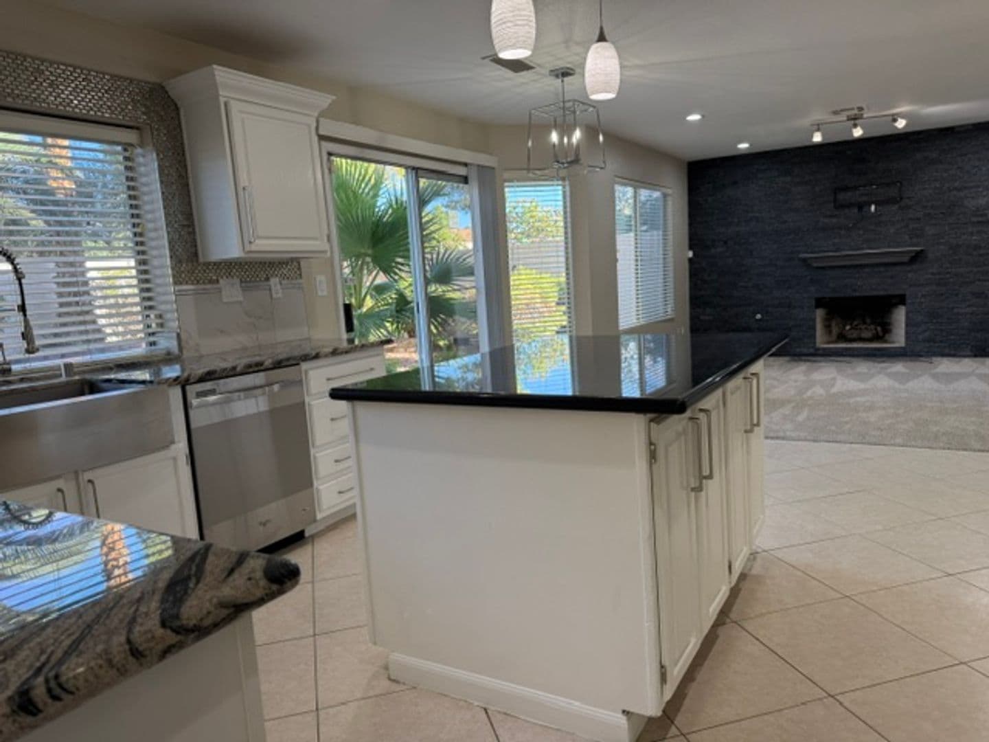 LAS VEGAS House: 5218 MISTY MORNING DR