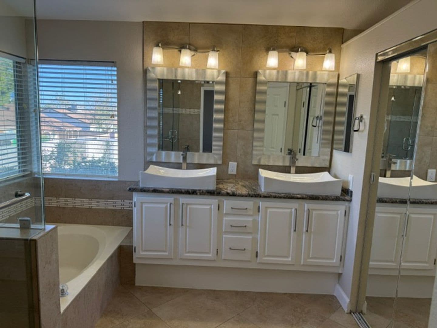 LAS VEGAS House: 5218 MISTY MORNING DR