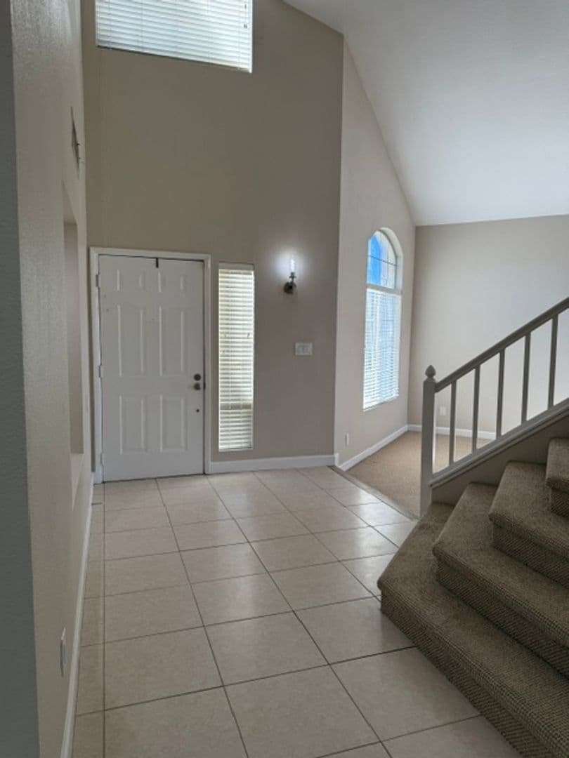 LAS VEGAS House: 5218 MISTY MORNING DR