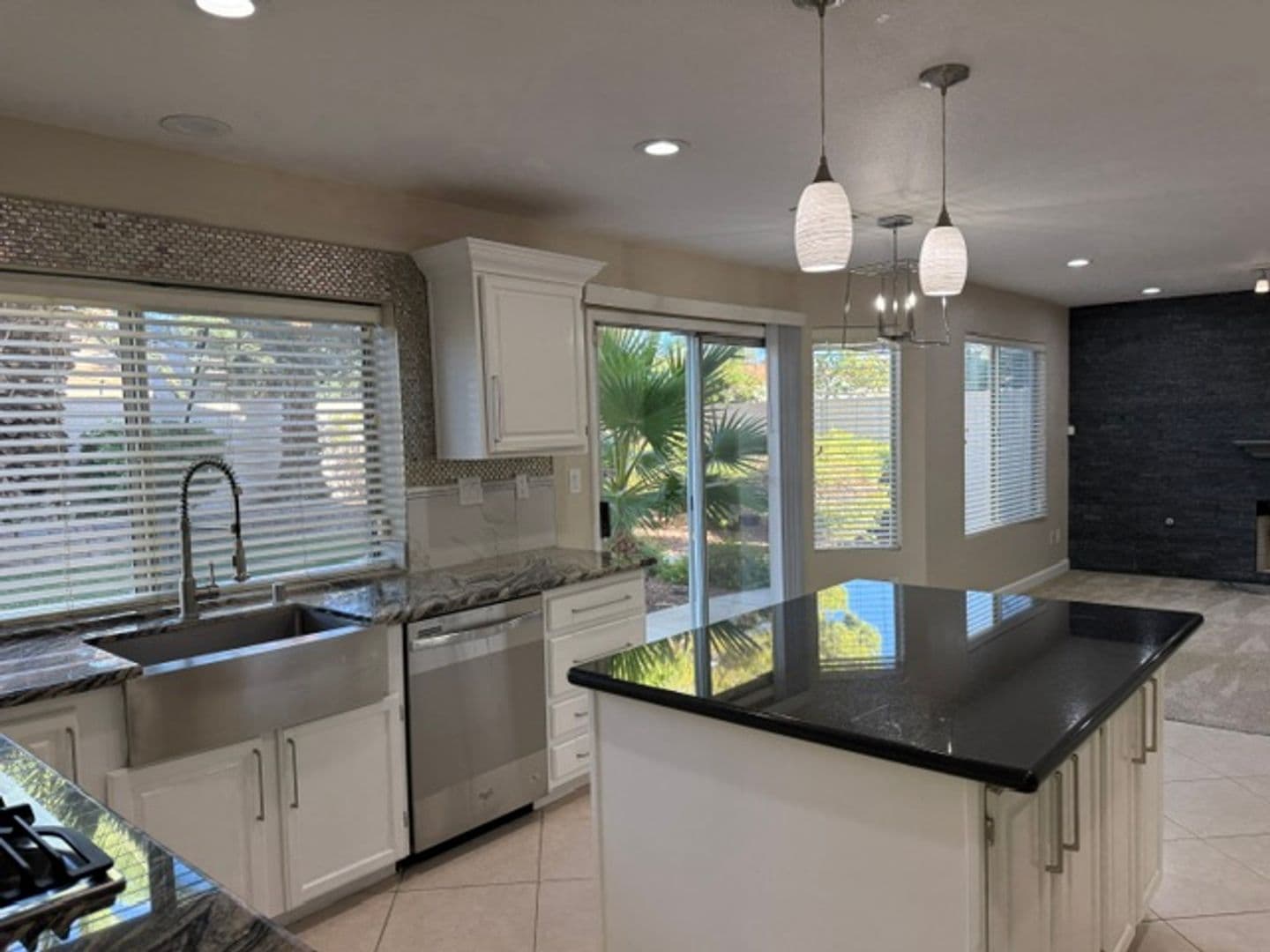 LAS VEGAS House: 5218 MISTY MORNING DR
