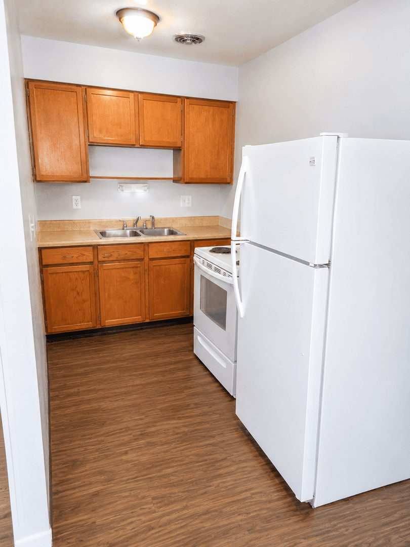 Littleton Apartment: 368 W Powers Ave
