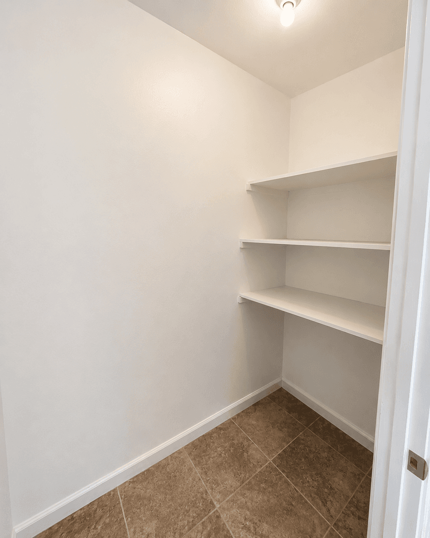 Lakewood Apartment: 730 Moore St