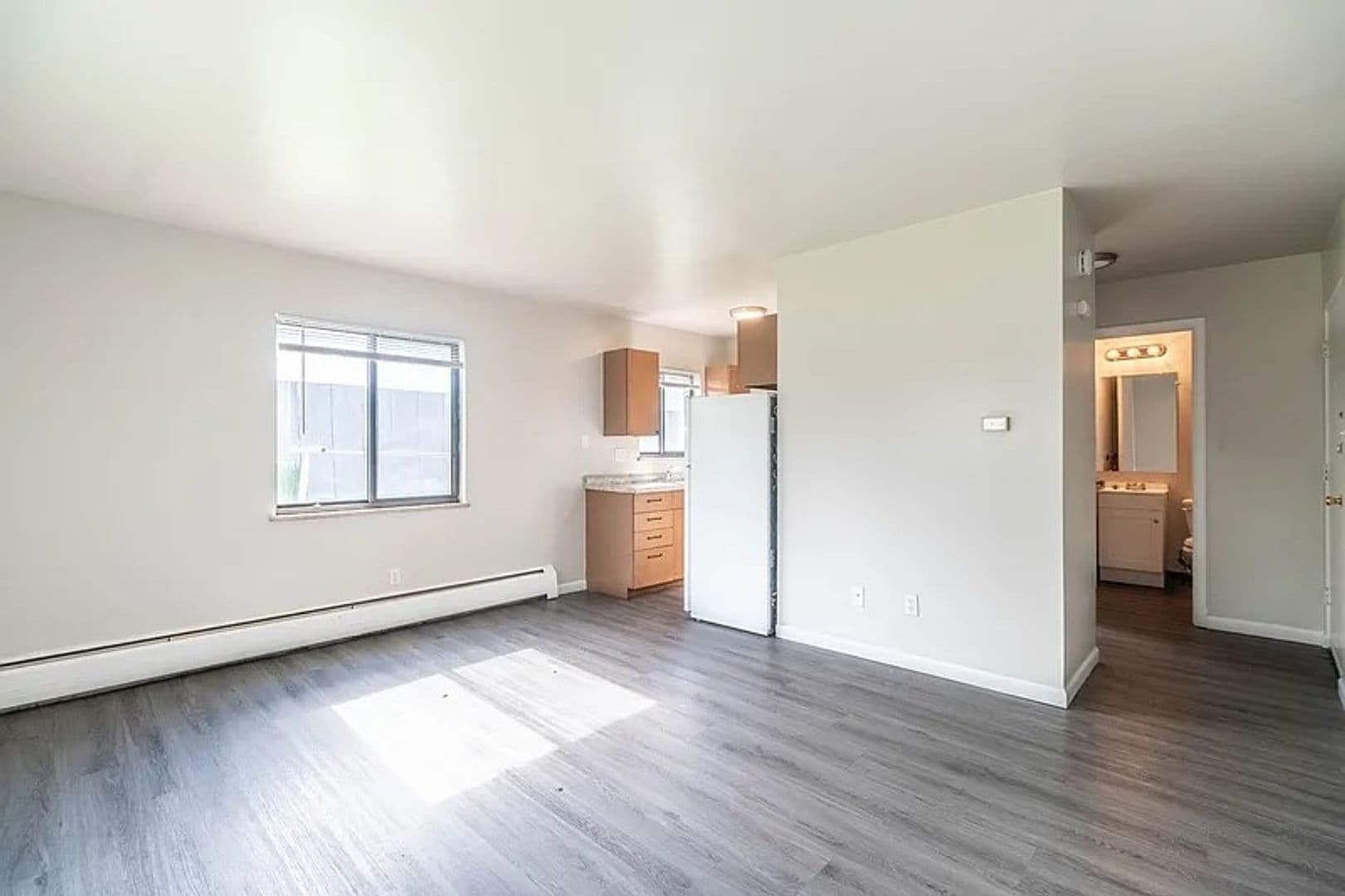 Lakewood Apartment: 688 Miller Ct