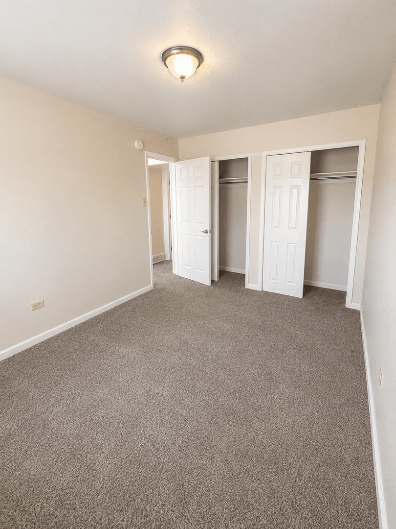 Lakewood Apartment: 730 Moore St
