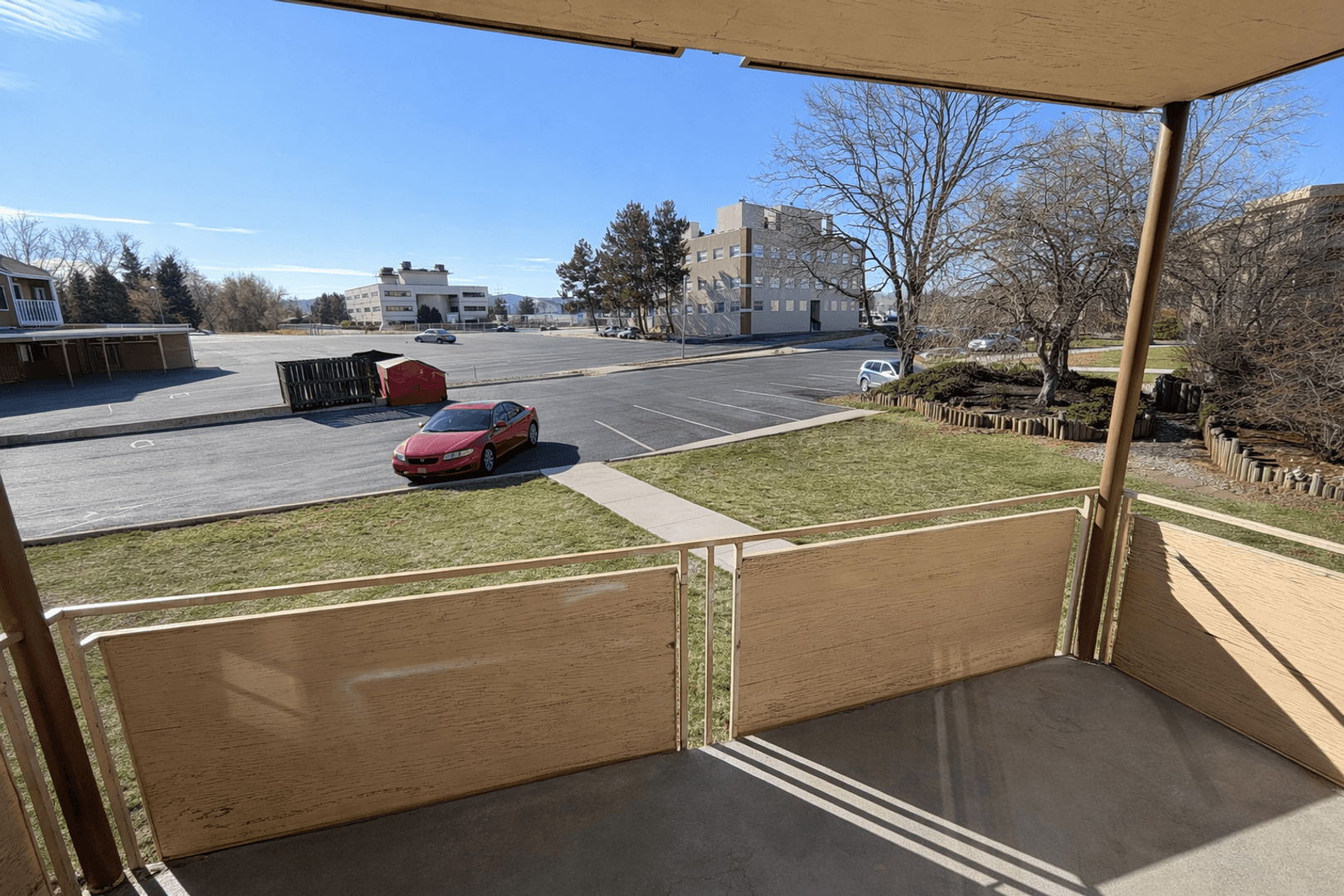 Lakewood Apartment: 550 Webster St