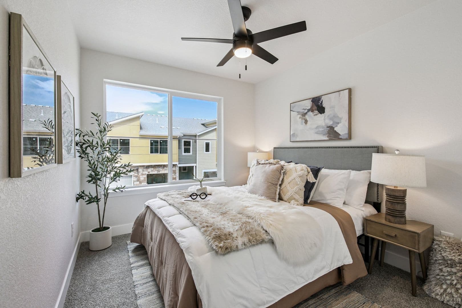 Lakewood Townhome: 8210 W 10th Ave