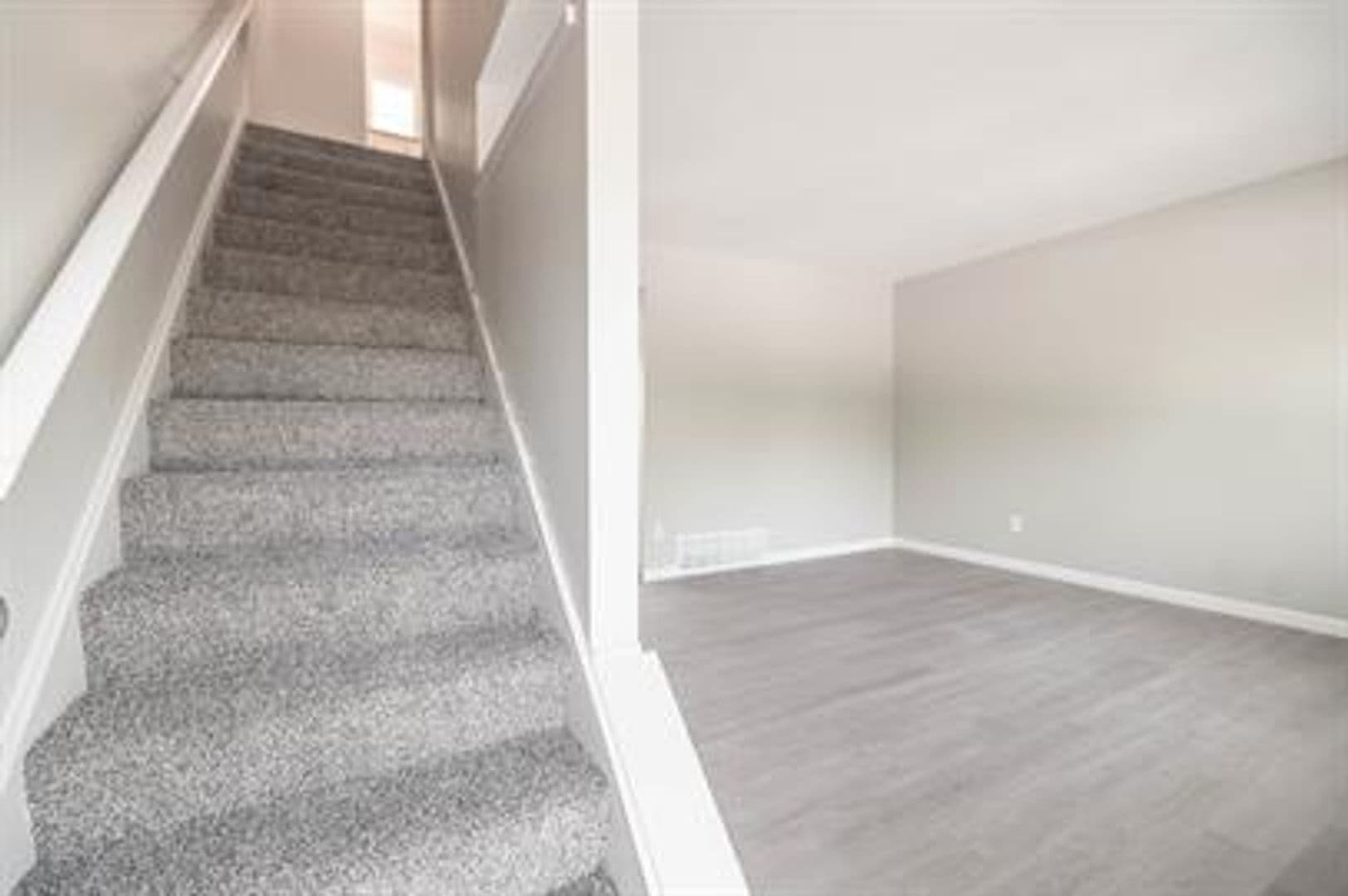 Lakewood Townhome: 1605 Fenton Street
