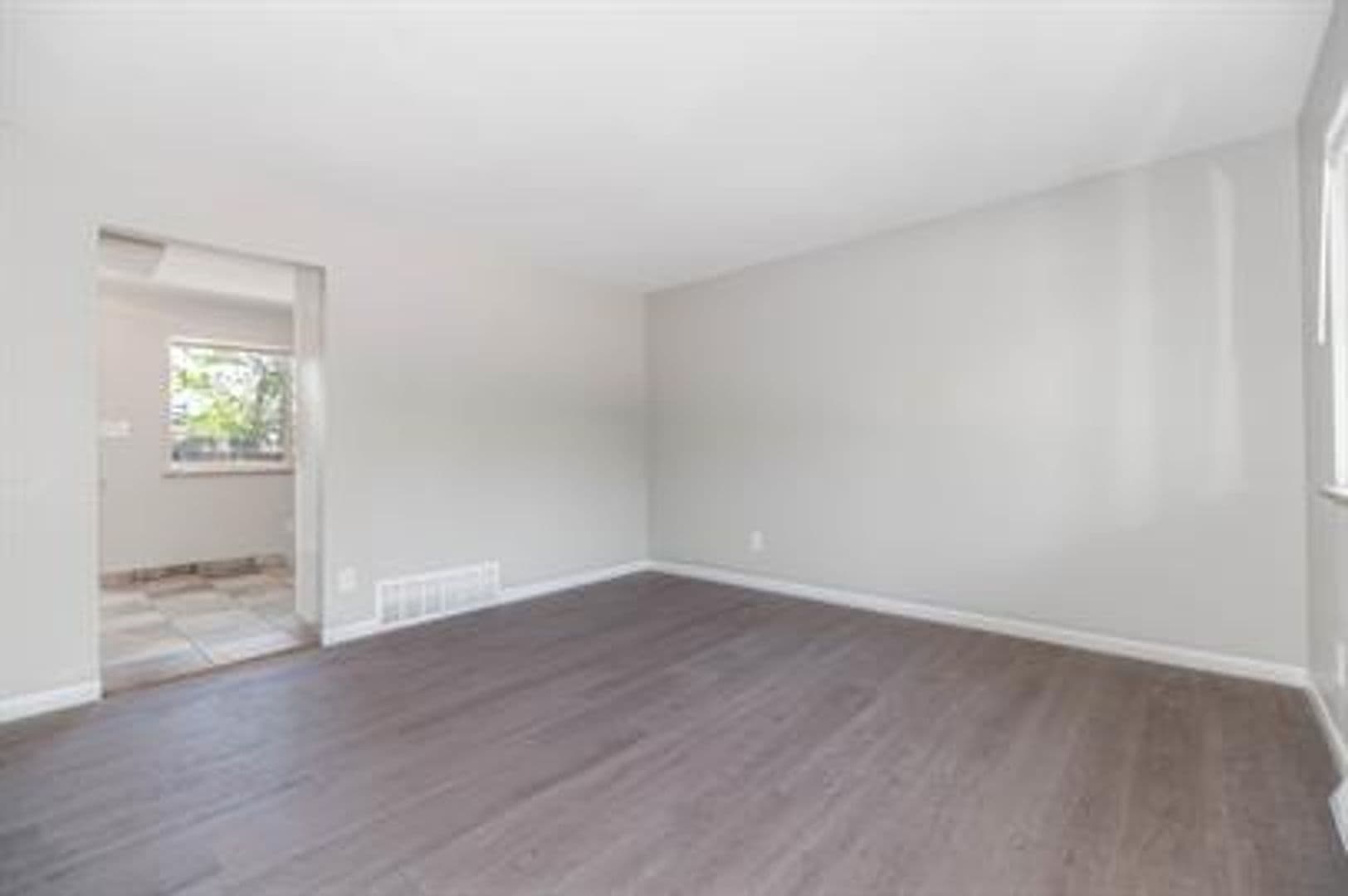 Lakewood Townhome: 1605 Fenton Street