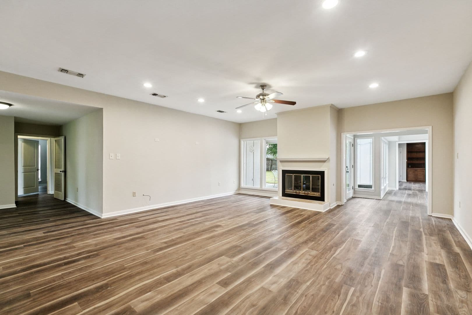 Baton Rouge House: 12037 Oak Haven Ave.