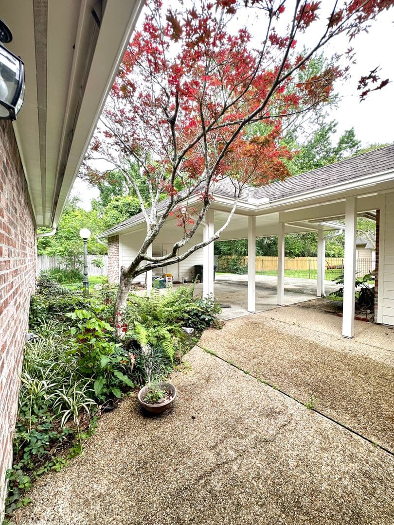 Baton Rouge House: 11821 Thornberry Lane