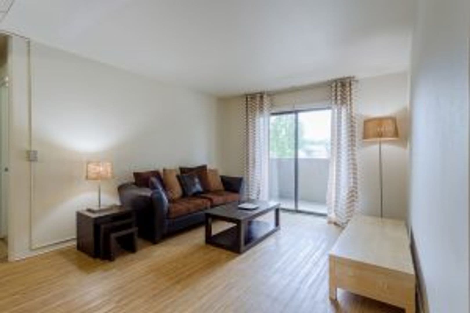 Baton Rouge Apartment: 1855 Brightside Dr.