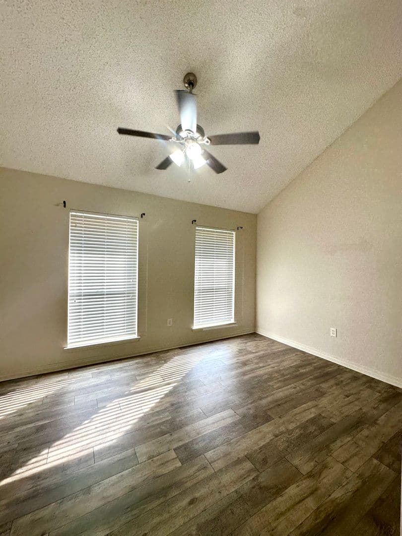 Baton Rouge House: 11011 Cal Road