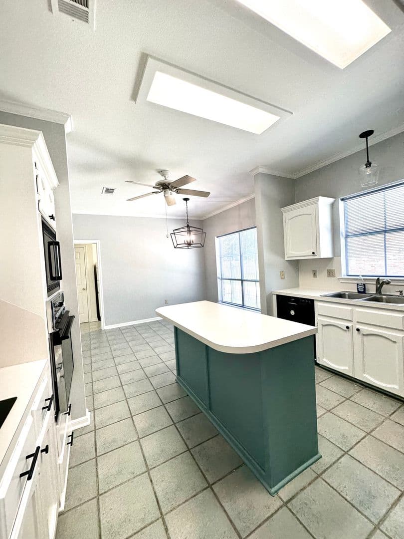 Baton Rouge House: 11821 Thornberry Lane