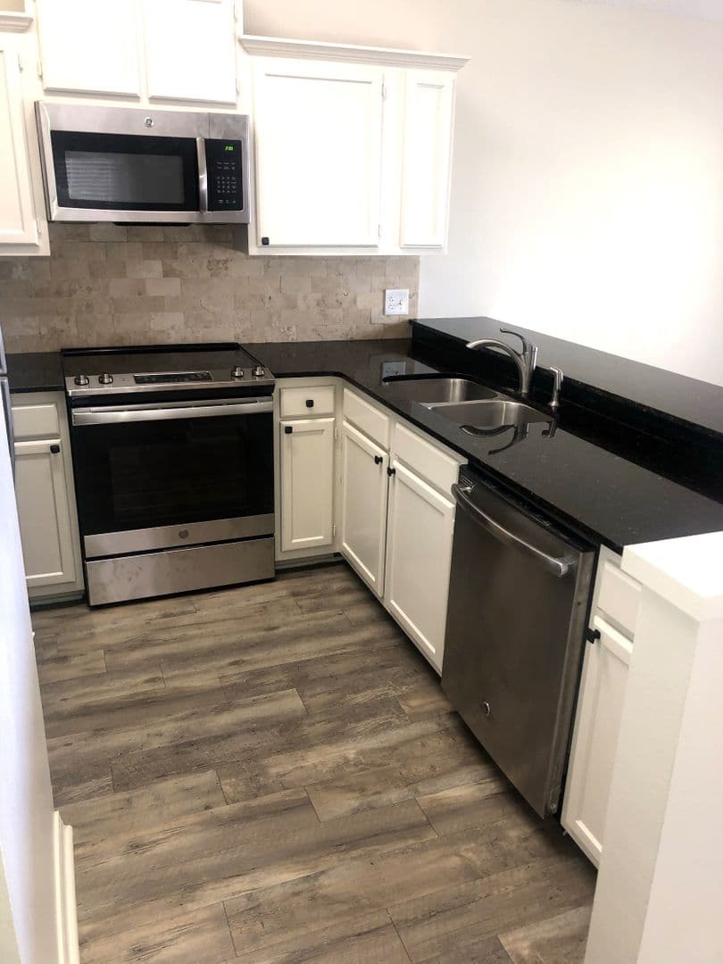 Baton Rouge House: 11011 Cal Road