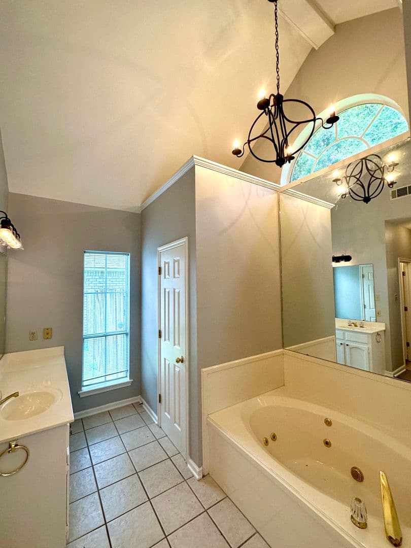 Baton Rouge House: 11821 Thornberry Lane
