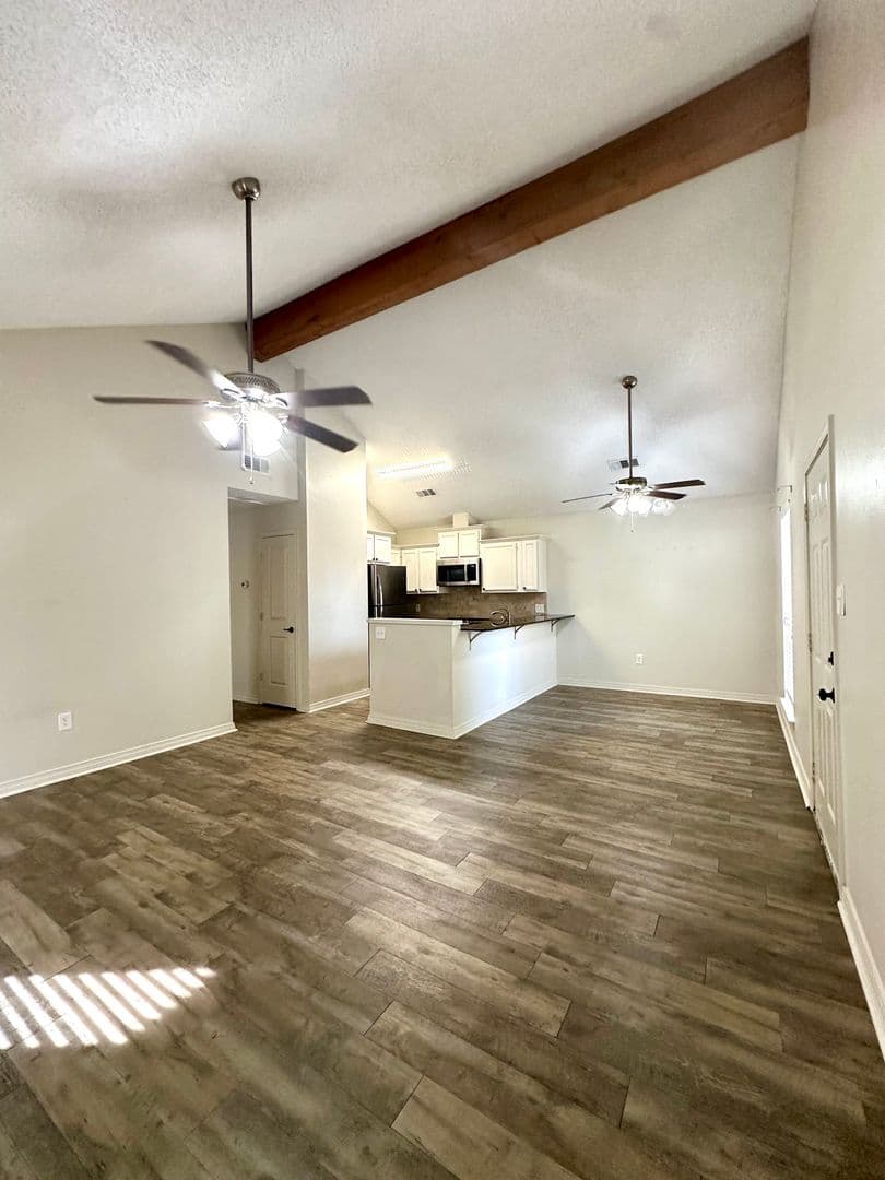 Baton Rouge House: 11011 Cal Road