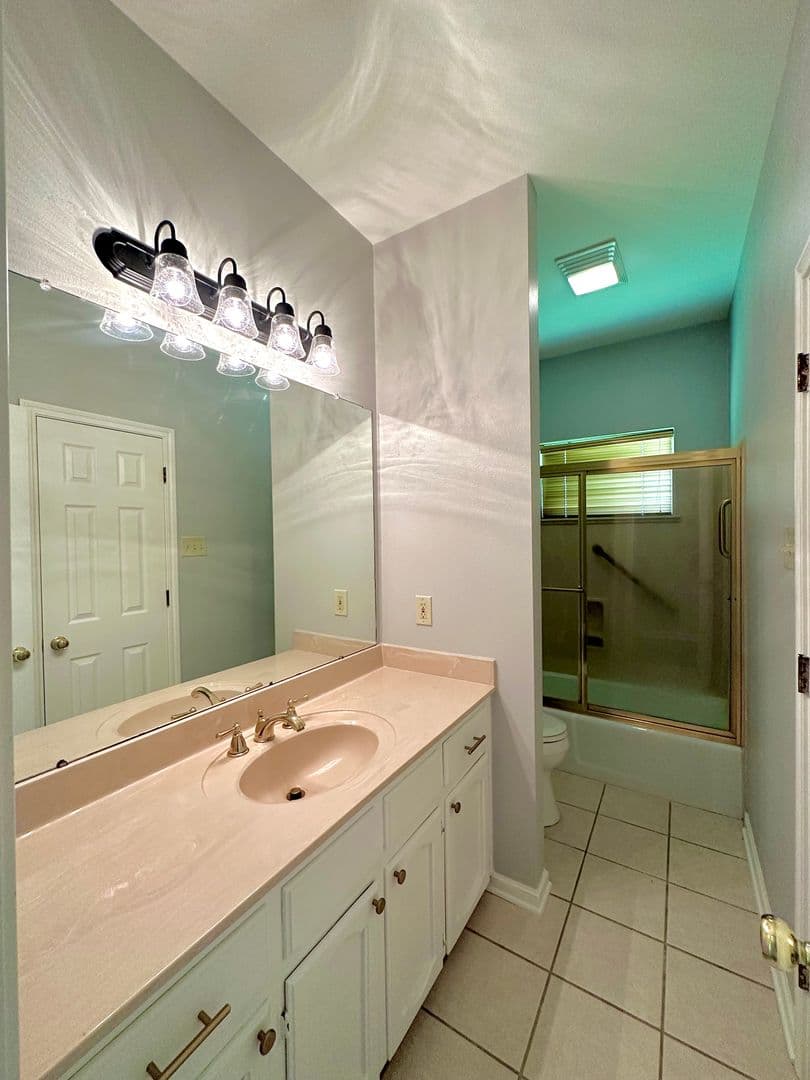 Baton Rouge House: 11821 Thornberry Lane
