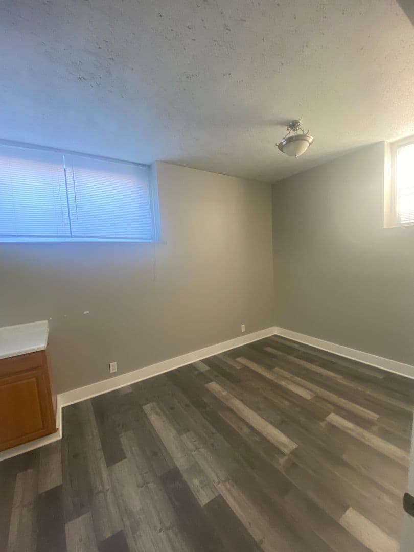 Omaha Apartment: 5450 S. 77th St