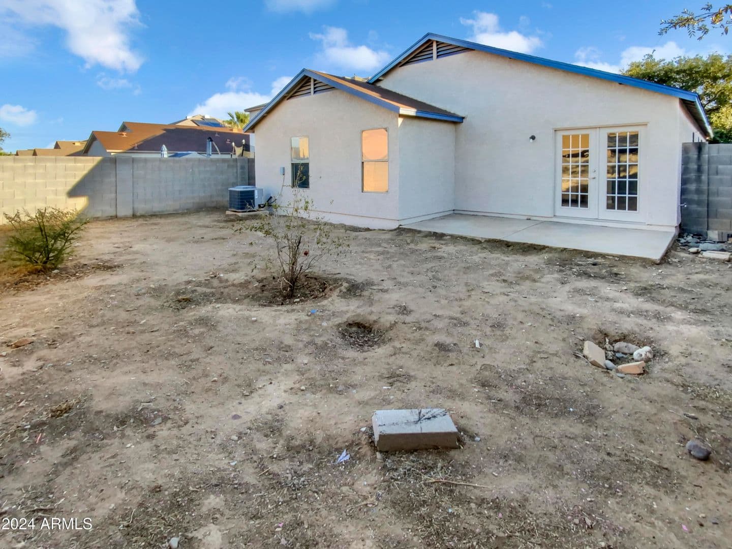 El Mirage House: 11534 W Bloomfield Rd