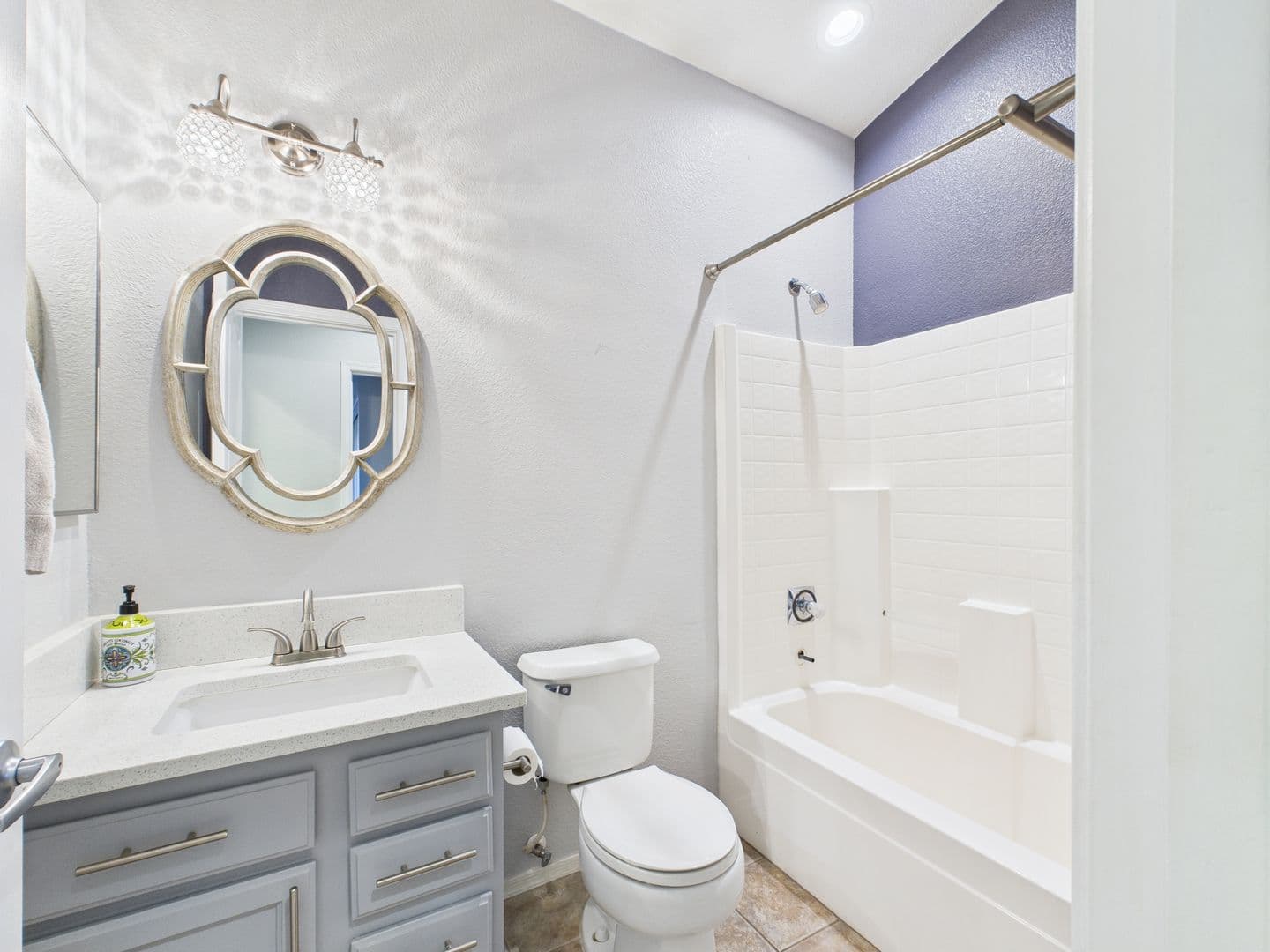 Glendale House: 3508 W Chama Rd