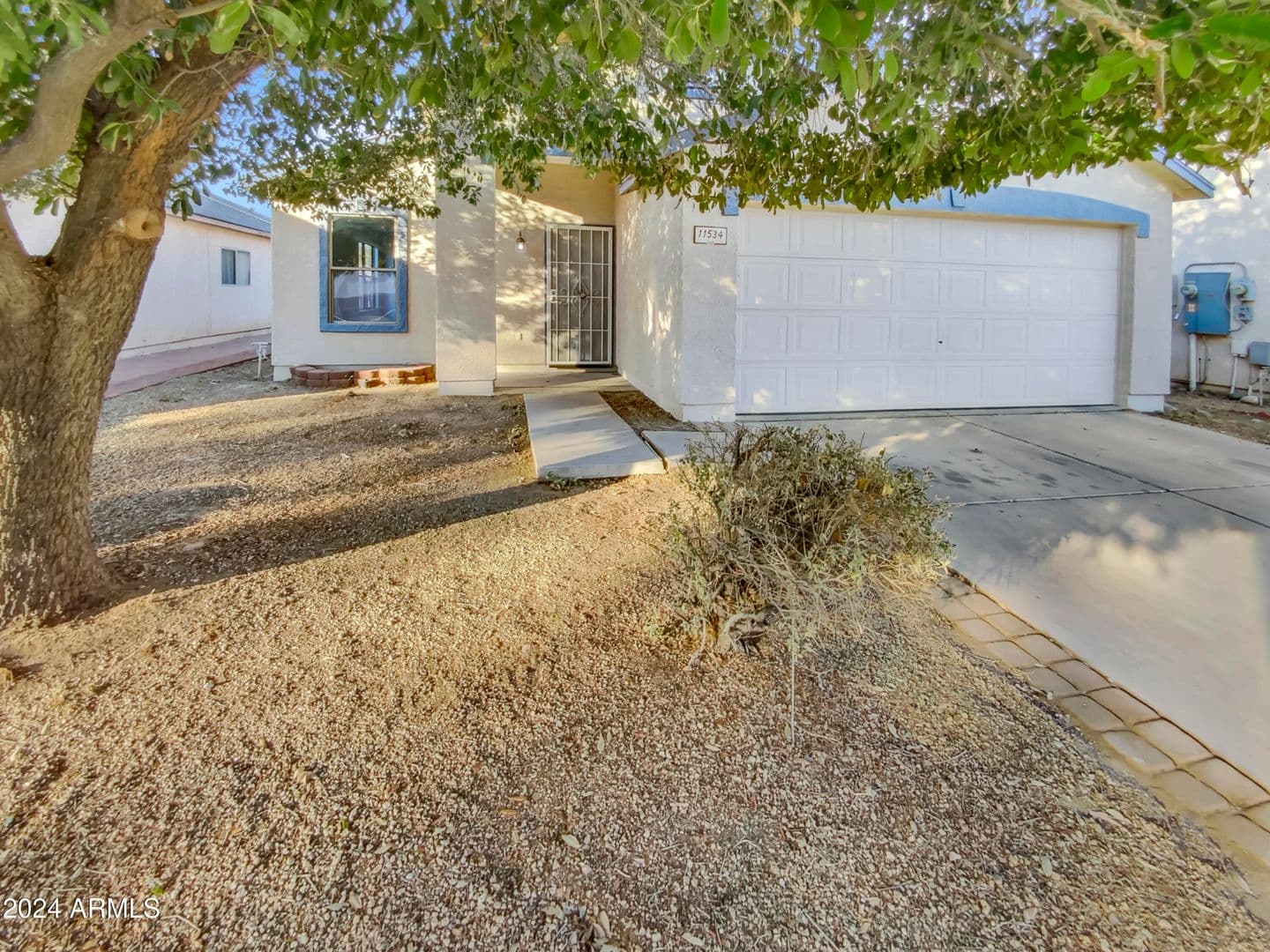 El Mirage House: 11534 W Bloomfield Rd