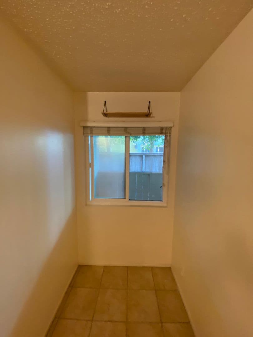 Goleta Apartment: 6561 Del Playa