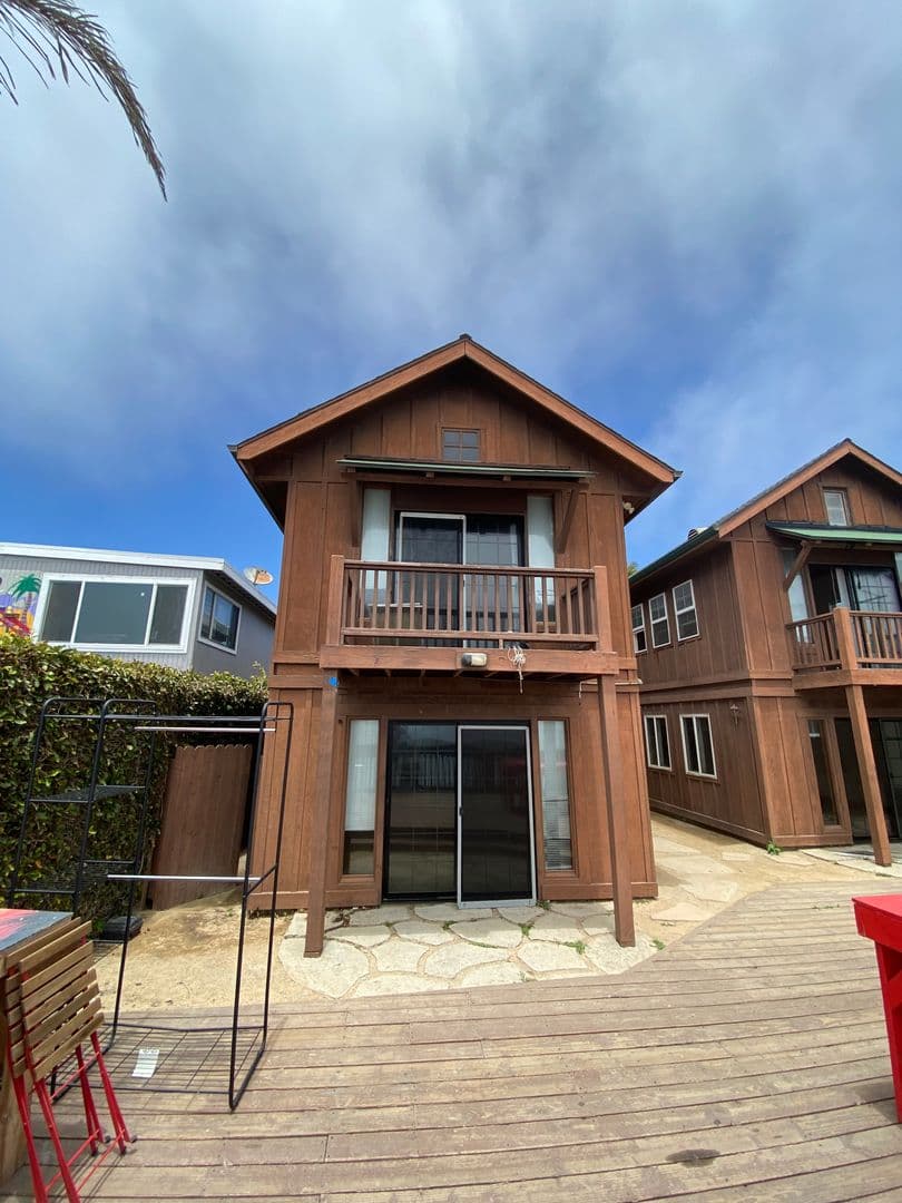 Goleta Apartment: 6585 Del Playa
