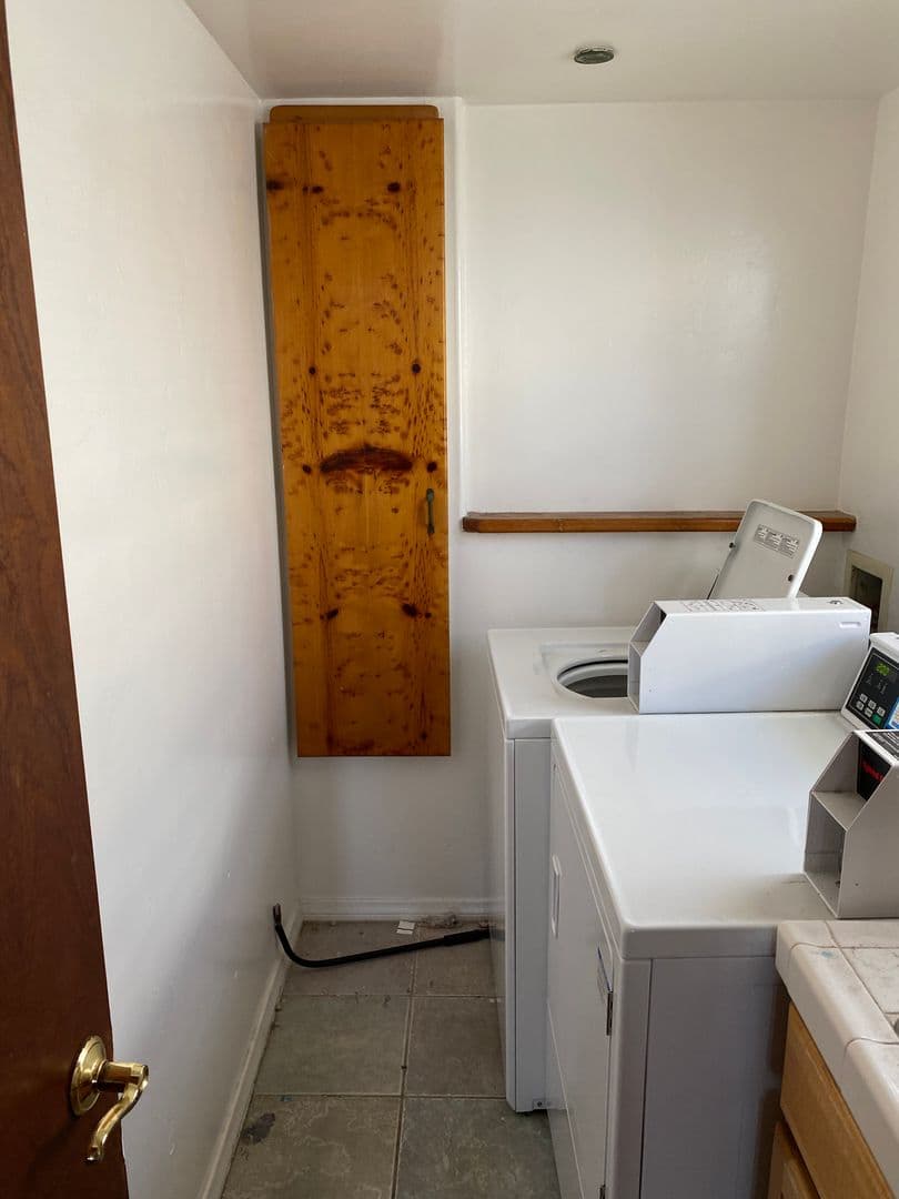 Goleta Apartment: 6573 Del Playa