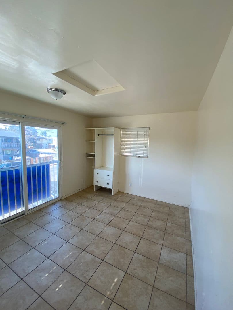 Goleta Apartment: 6705 Del Playa