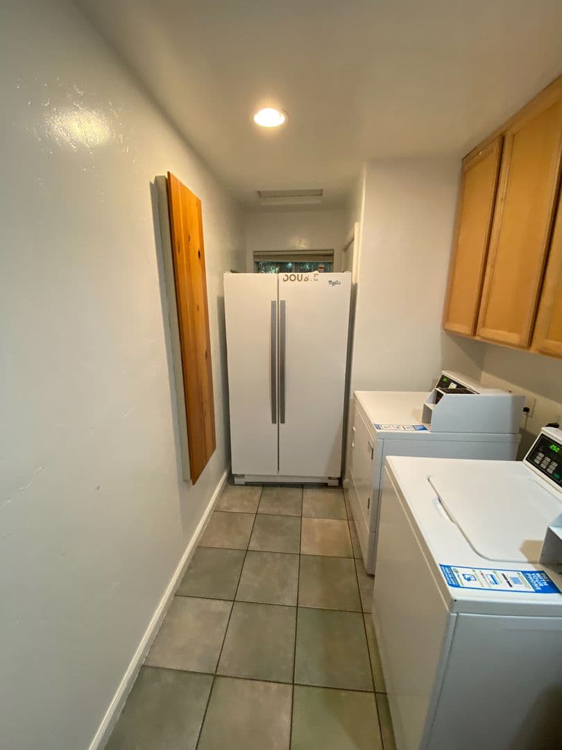 Goleta Apartment: 6536 Del Playa