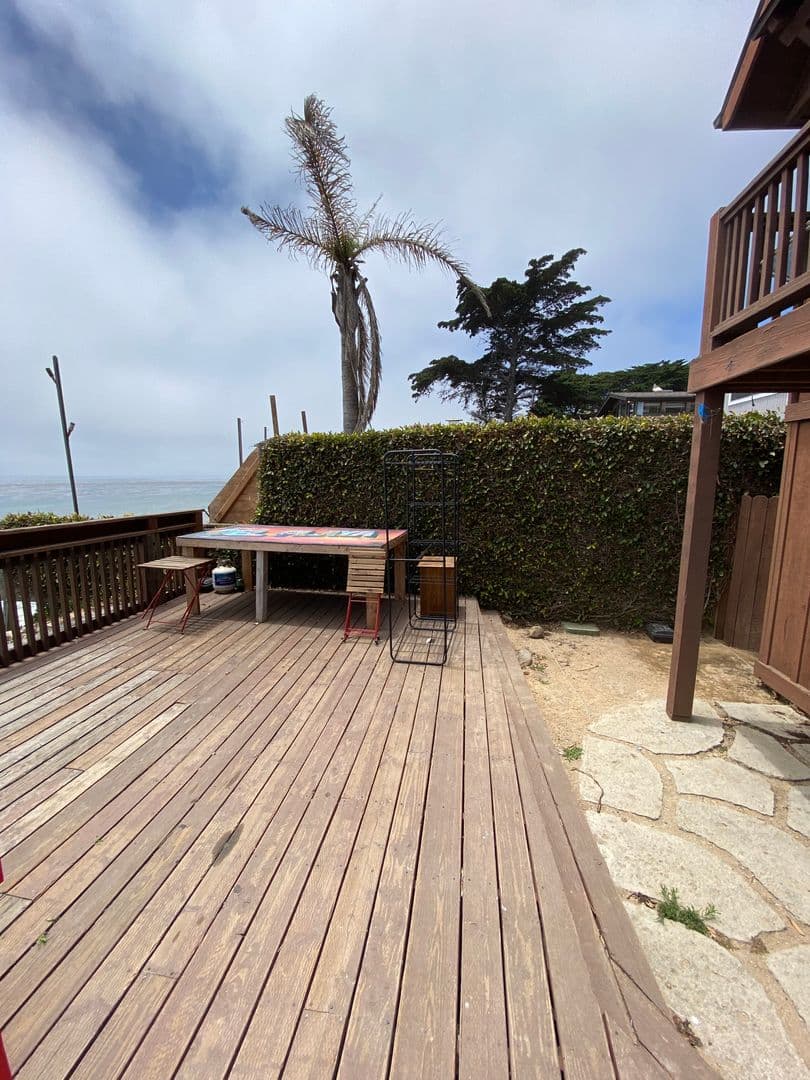 Goleta Apartment: 6585 Del Playa